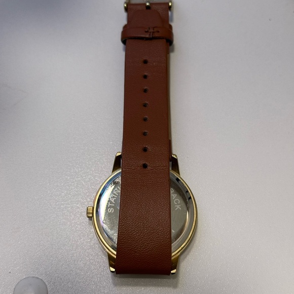 Gold Watch with Brown Leather Strap - Picture 3 of 3
